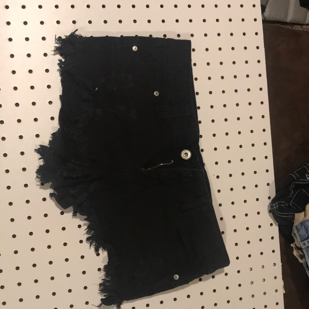 Blue asphalt (black fringed jean shorts )
